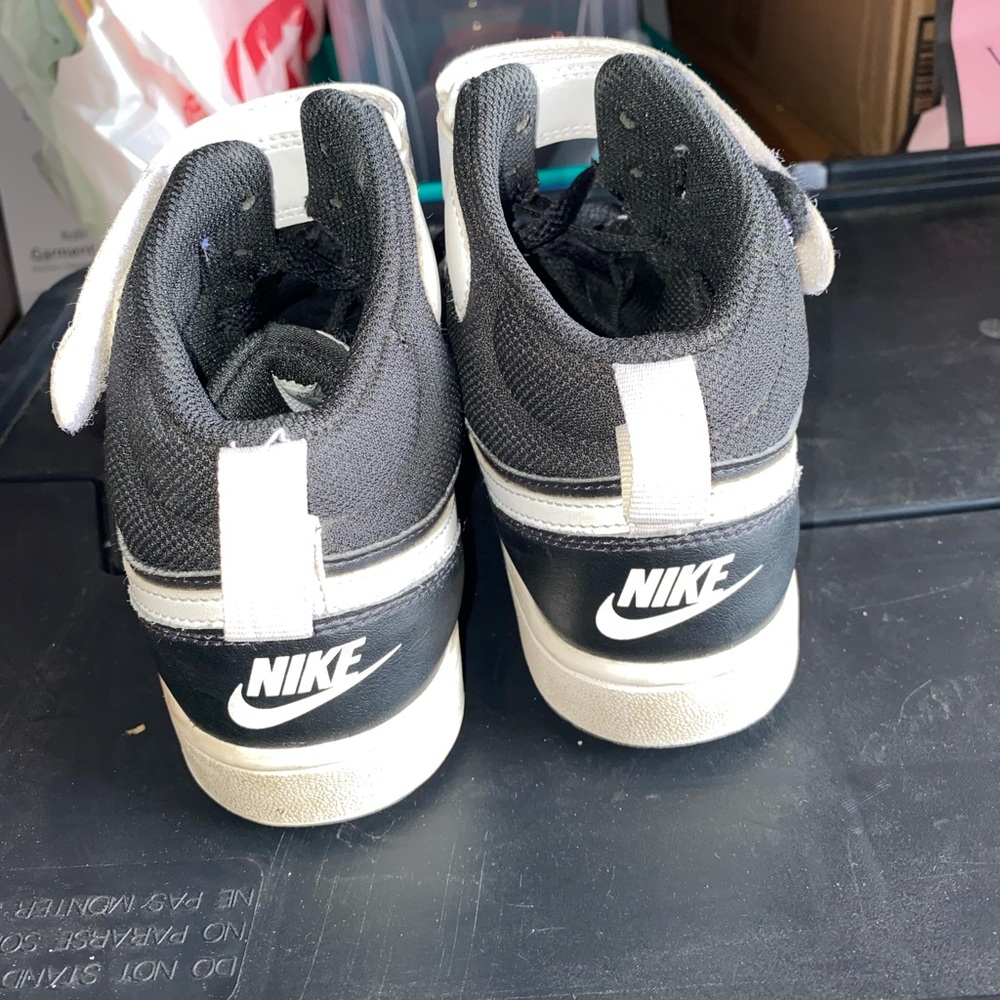 Nike Kids Black and White Sneakers